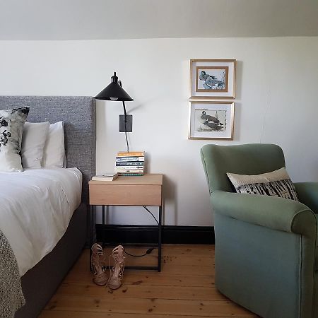 Gilmour Hill Bed & Breakfast Кейптаун Екстериор снимка