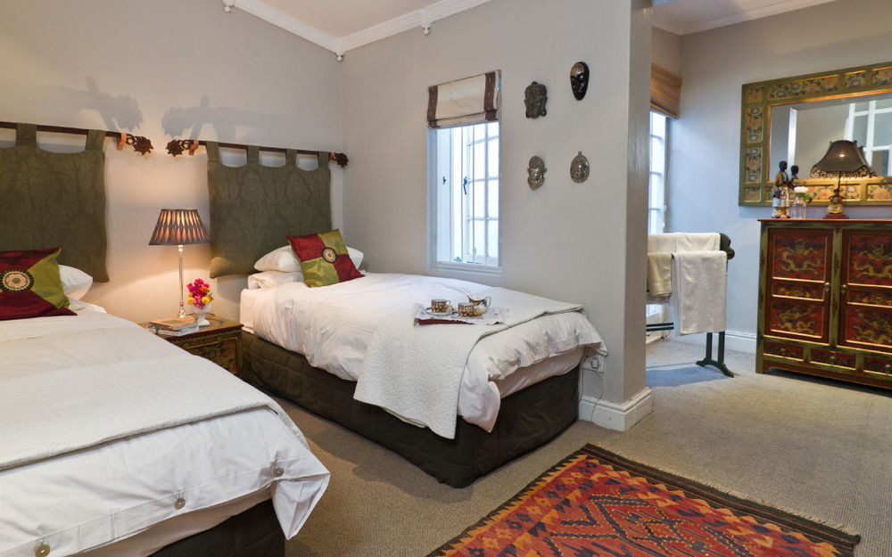 Gilmour Hill Bed & Breakfast Кейптаун Екстериор снимка