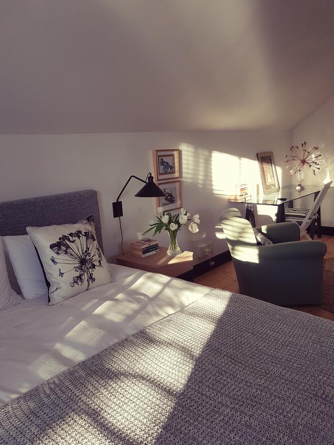 Gilmour Hill Bed & Breakfast Кейптаун Екстериор снимка