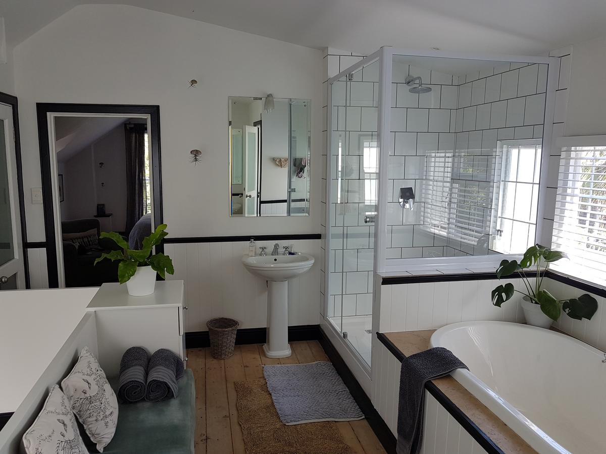 Gilmour Hill Bed & Breakfast Кейптаун Екстериор снимка