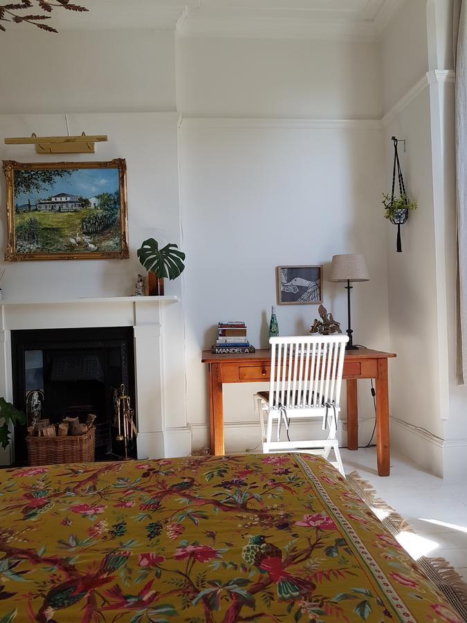 Gilmour Hill Bed & Breakfast Кейптаун Екстериор снимка